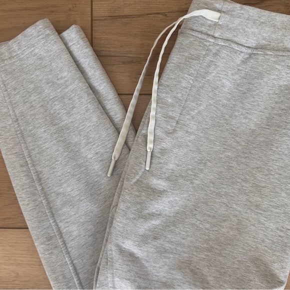 Men's Lululemon Smooth Spacer Jogger Regular in Heathered Grey - Picture 7 of 8